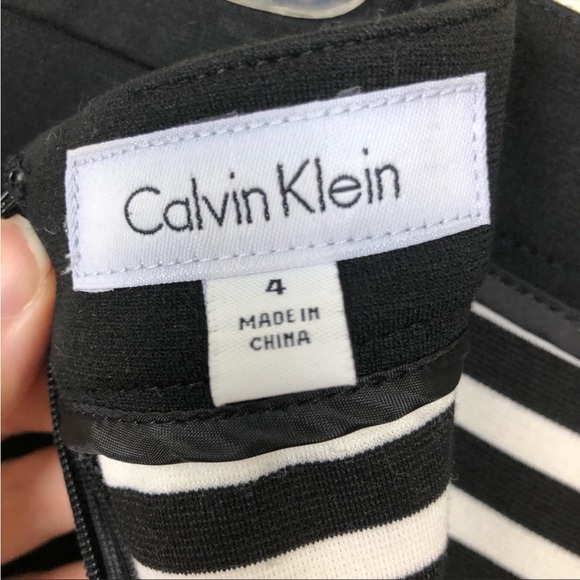 Calvin Klein Black and White Striped Pencil Skirt w/Black Side Panels - Size 4 - Picture 9 of 11